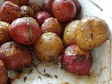 Фото рецепта: Жареный молодой картофель