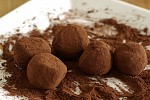 Фото рецепта: Шоколадные трюфели (из горького шоколада)