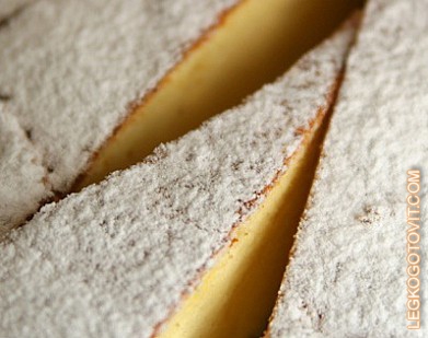 Фото рецепта: Бисквитный пирог с корицей