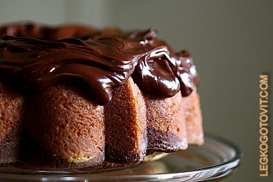 Фото рецепта: Мраморный торт с фундуком