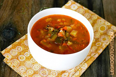 Фото рецепта: Овощной суп с базиликом
