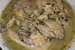 Фото рецепта: Тушеная курица с чесноком и ароматными травами