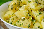 Фото рецепта: Салат из картофеля и зелени