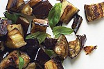 Фото рецепта: Жареные баклажаны с базиликом
