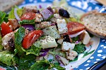 Фото рецепта: Греческий салат с курицей