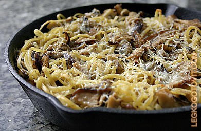 Фото рецепта: Спагетти запеченные с грибами