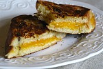 Фото рецепта: Горячий бутерброд с сыром