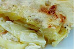 Фото рецепта: Картофельная запеканка с чесноком и сыром