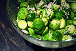 Фото рецепта: Салат из маринованной брюссельской капусты