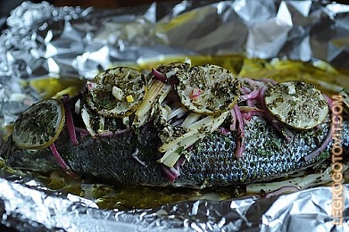 Фото рецепта: Рыба, запеченная в фольге с фенхелем и лаймом