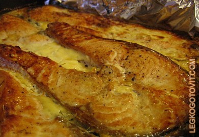 Фото рецепта: Рыба, запеченная в сметане