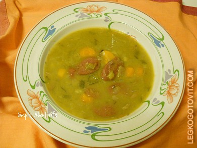 Фото рецепта: Гороховый суп с охотничьими колбасками