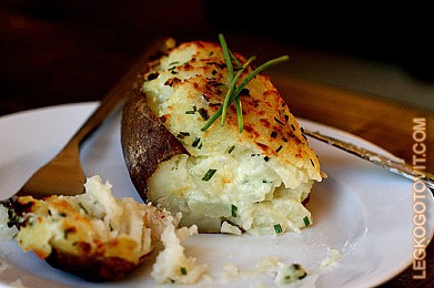 Фото рецепта: Фаршированный картофель с ароматной начинкой