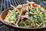 Фото рецепта: Салат из савойской капусты