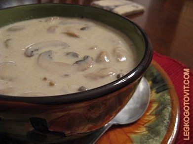 Фото рецепта: Крем-суп с сушеными грибами