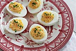 Фото рецепта: Фаршированные яйца с горчицей