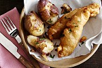 Фото рецепта: Рыба в пивном кляре с печеным картофелем