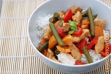 Фото рецепта: Курица с овощами в кисло-сладком соусе
