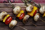 Фото рецепта: Овощной шашлык на розмариновых шампурах