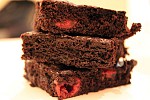 Фото рецепта: Шоколадно-вишневый пирог