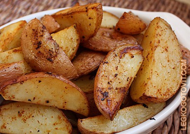 Фото рецепта: Жареный картофель с красным перцем