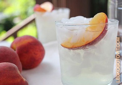 Фото рецепта: Персиковый лимонад