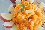 Фото рецепта: Салат с морковью, ананасом и яблоками