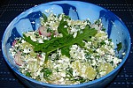 Фото рецепта: Картофельный салат с рукколой и творогом