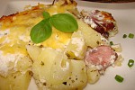 Фото рецепта: Картофельная запеканка с колбасой
