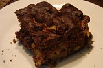 Фото рецепта: Шоколадный пирог с яблоками и корицей