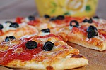 Фото рецепта: Пицца с маслинами
