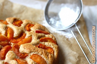 Фото рецепта: Абрикосовый пирог с корицей