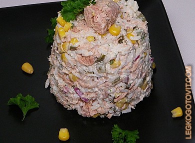 Фото рецепта: Салат с рисом и тунцом