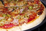 Фото рецепта: Пицца с тунцом и оливками
