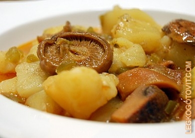 Фото рецепта: Картофель с лисичками