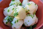 Фото рецепта: Отварной картофель с петрушкой