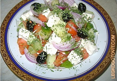 Фото рецепта: Греческий салат с фетой