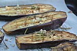 Фото рецепта: Жареные баклажаны с чесноком и тимьяном