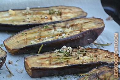 Фото рецепта: Жареные баклажаны с чесноком и тимьяном