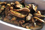 Фото рецепта: Жареные белые грибы с чесноком и петрушкой