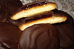 Фото рецепта: Печенье с желе и шоколадом