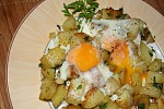 Фото рецепта: Картофель с жареными яйцами