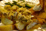 Фото рецепта: Куриный шашлычок с жареными картофельными дольками