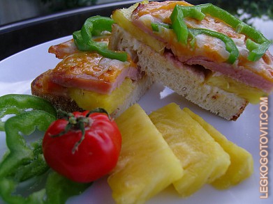 Фото рецепта: Тропический сэндвич