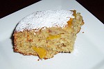 Фото рецепта: Пирог с персиками и грецкими орехами