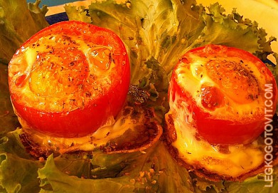 Фото рецепта: Яйца, запеченные в помидорах