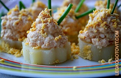 Фото рецепта: Картофельные канапе с тунцом