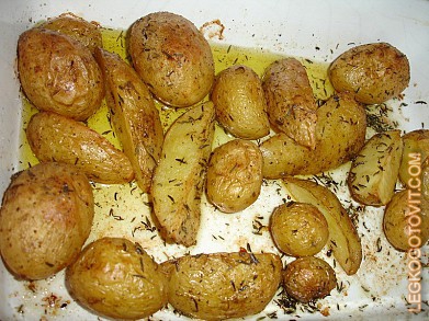 Фото рецепта: Молодой картофель жареный с тимьяном