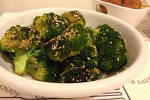 Фото рецепта: Жареная брокколи с кунжутом