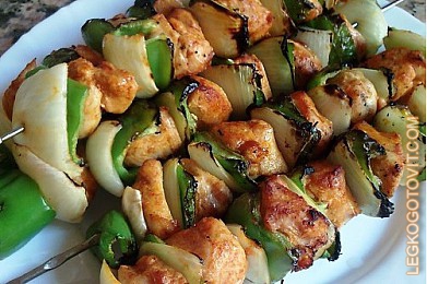 Фото рецепта: Куриный шашлык с зеленым перцем